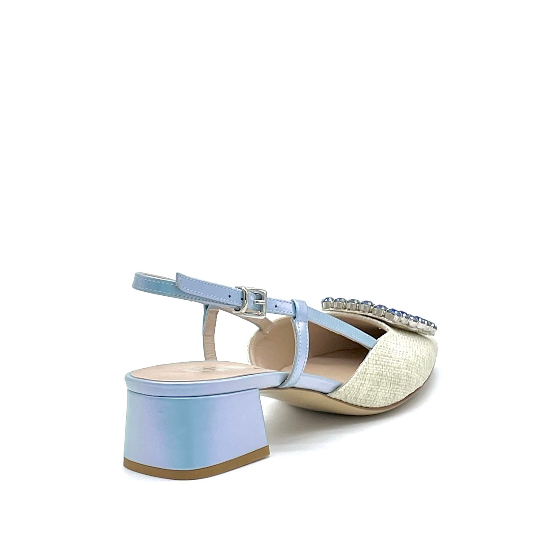 Slingback in rafia beige e pelle cangiante celeste con accessorio gioiello – Cod. 14165