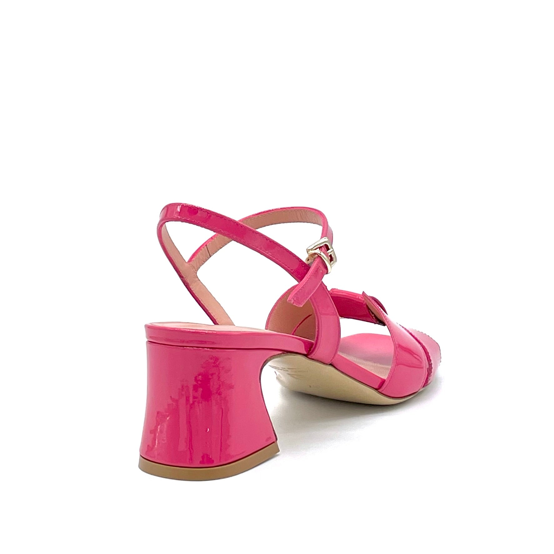 Sandalo in vernice color azalea – Cod. 14178