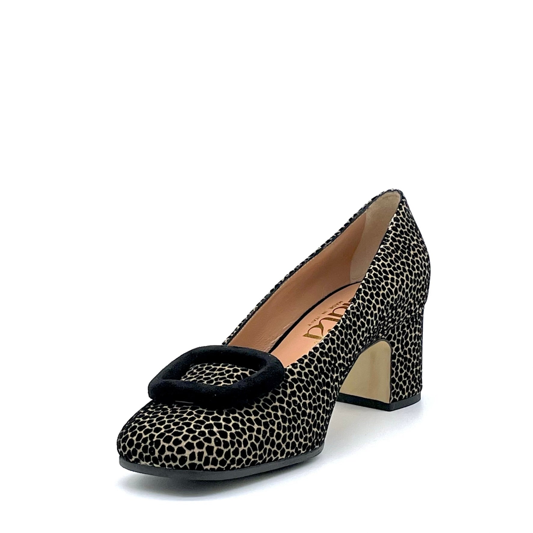 Décolleté in camoscio stampato nero e beige con soletta piuma - Cod. 74701