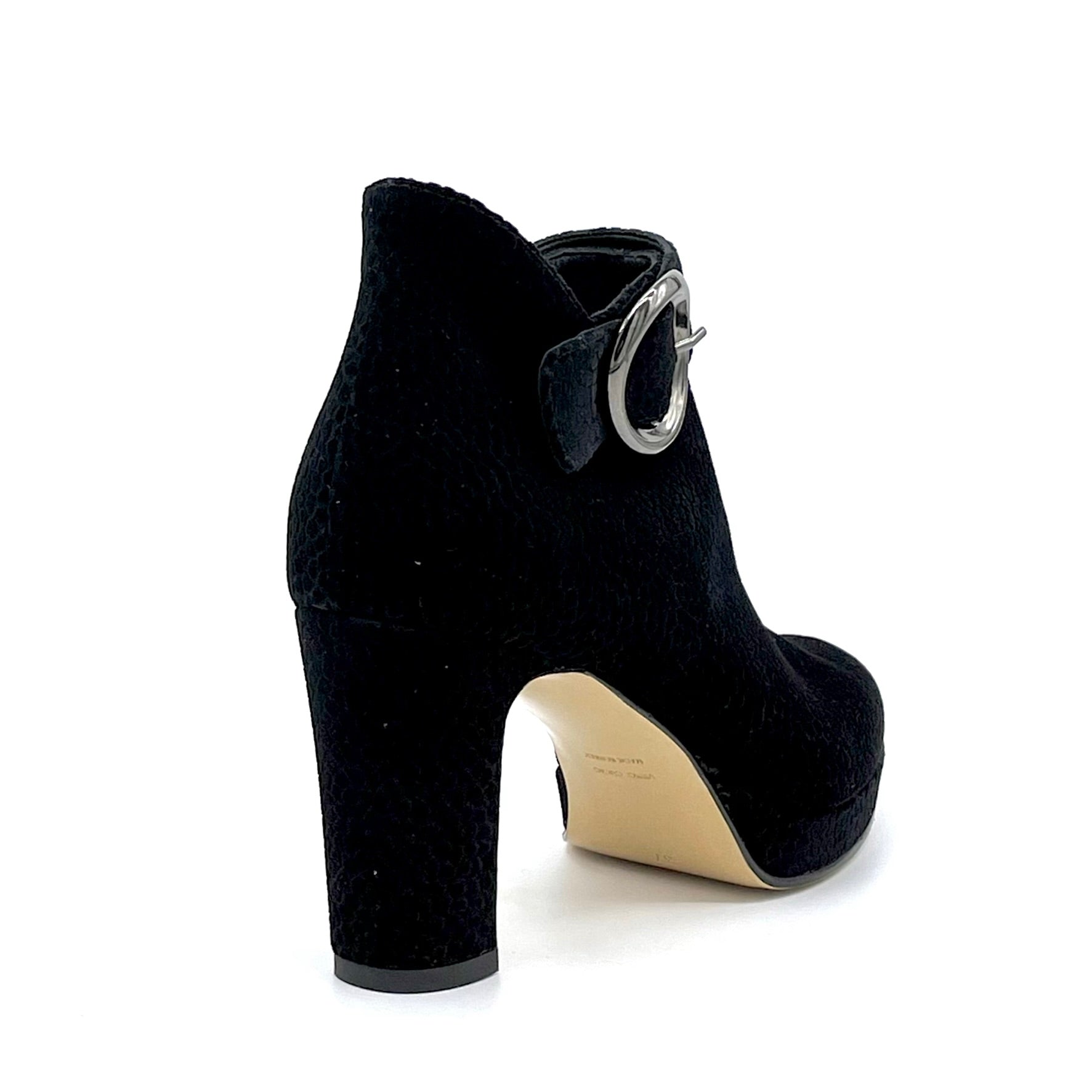 Stivaletto in camoscio nero con fibbia dorata - Cod. 54536