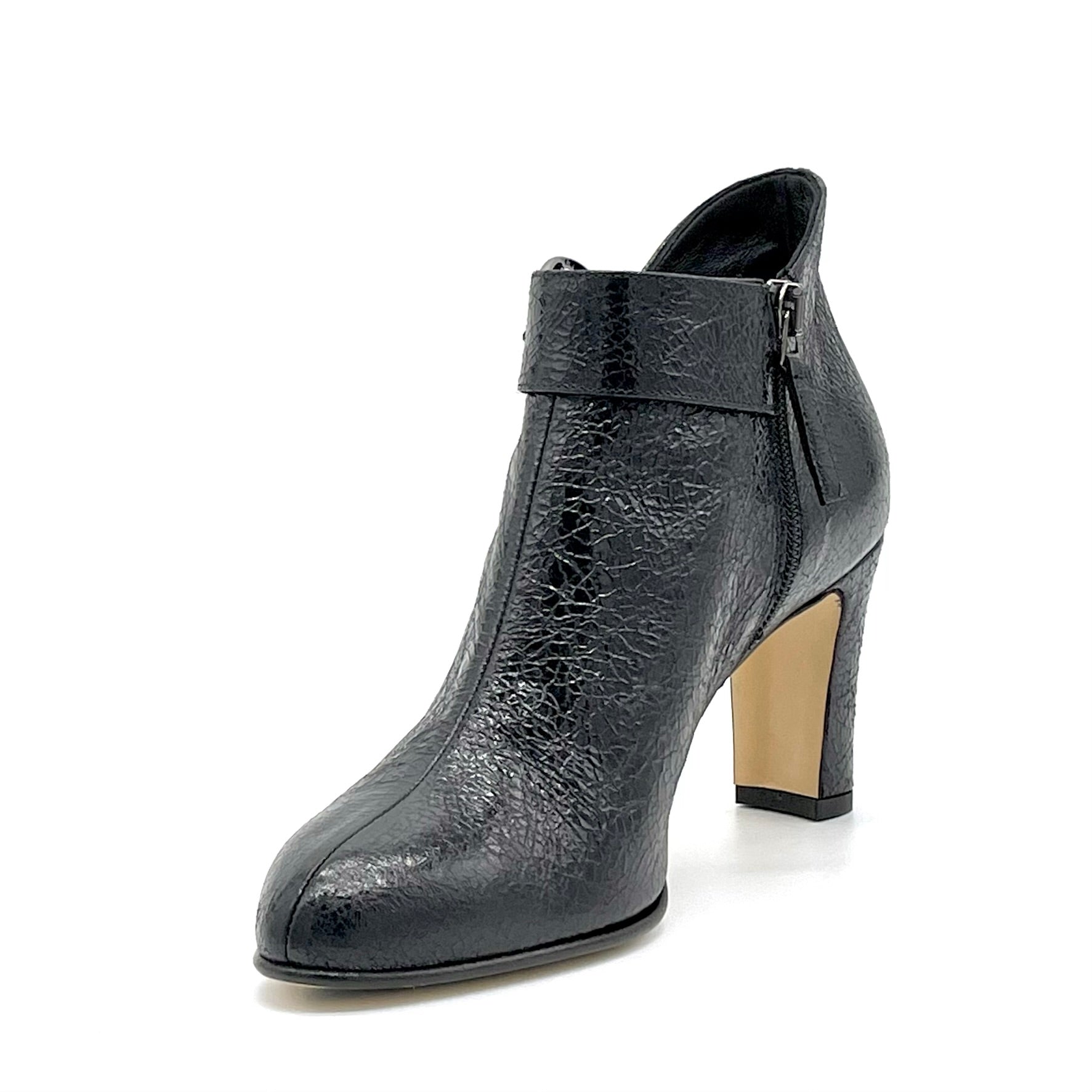 Black leather with creased effect boots with silver buckle - Cod. 54536-1