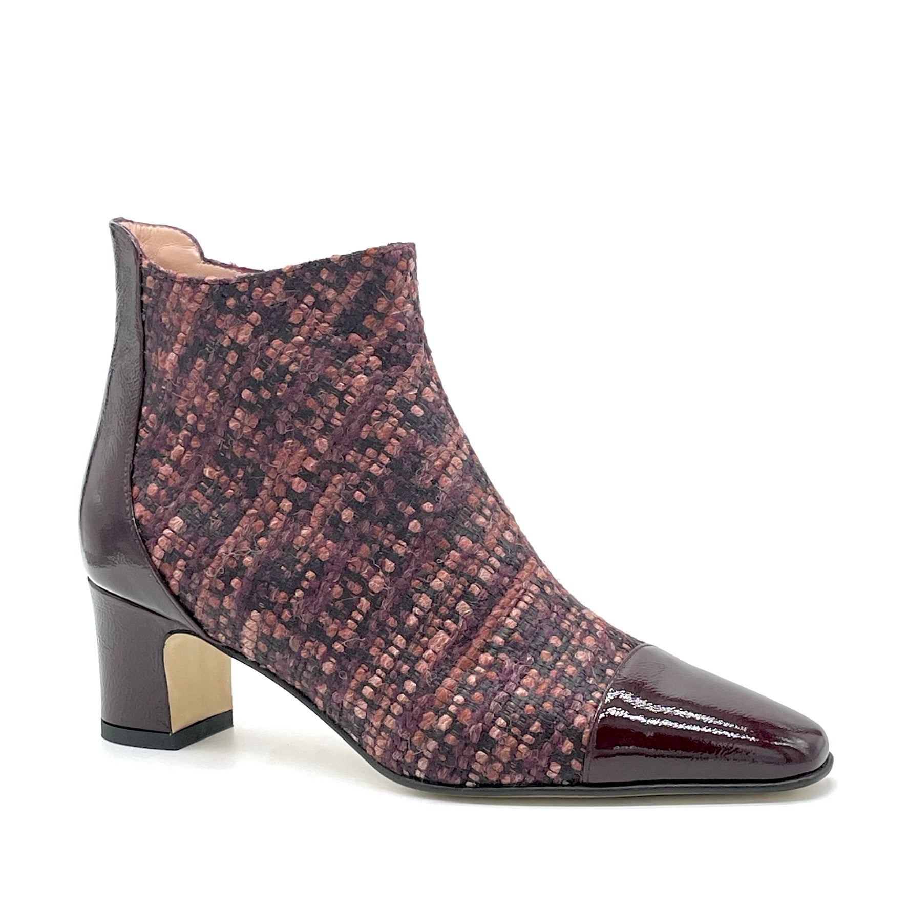 Stivaletto in tessuto tweed e vernice prugna - Cod. 54540