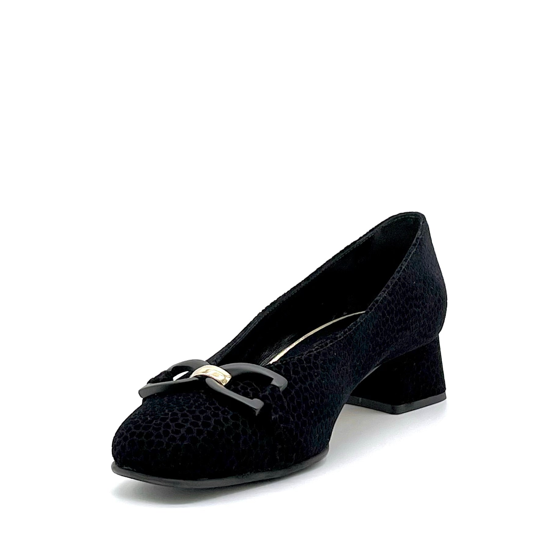 Décolleté in camoscio stampato nero con morsetto oro e soletta piuma - Cod. 74706