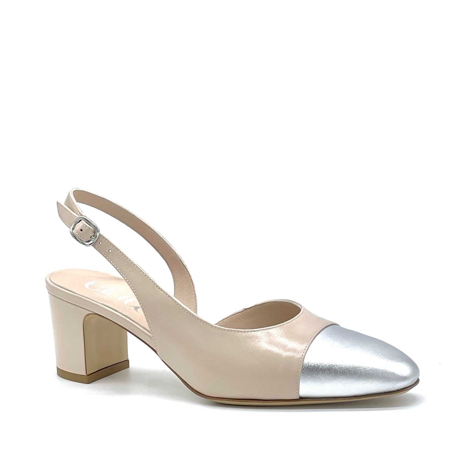 Slingback in pelle beige e pelle laminata argento – Cod. 15125