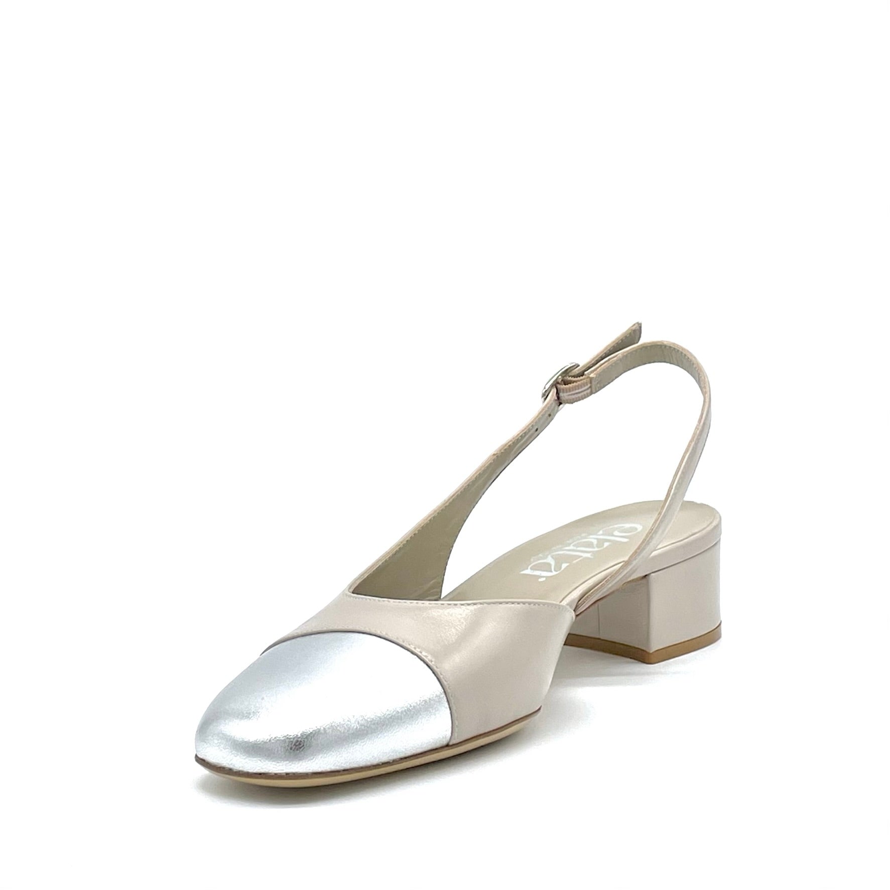 Slingback in pelle tortora e pelle laminata argento – Cod. 15130
