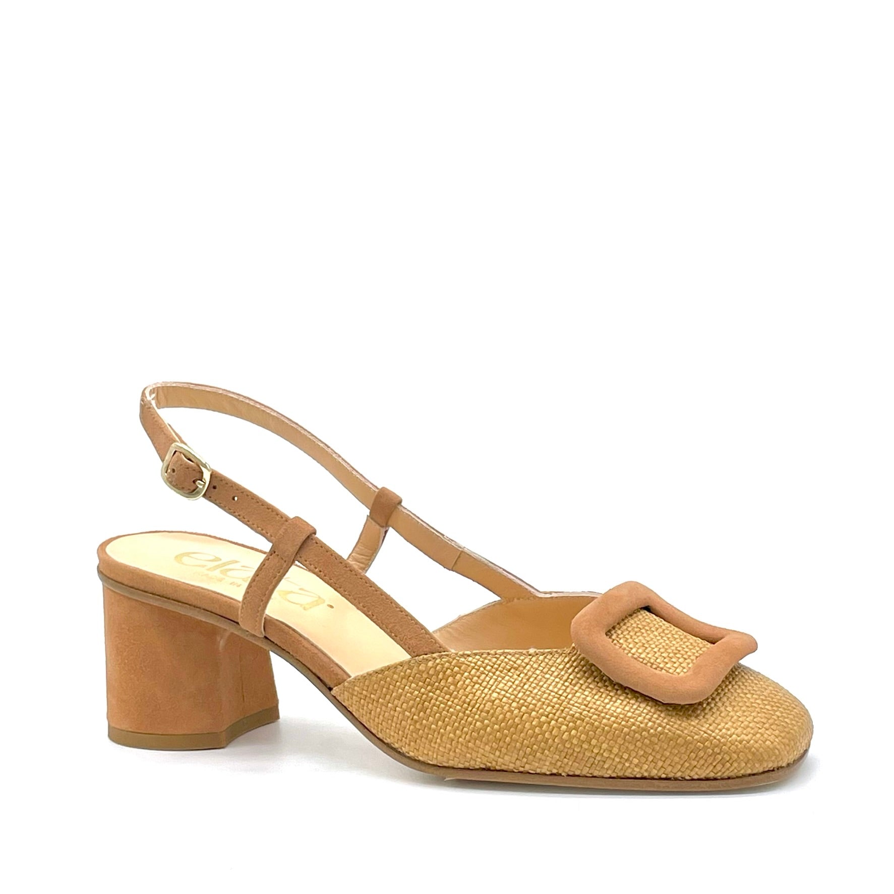Slingback in camoscio nocciola e rafia color caramello con soletta piuma – Cod. 15168-1