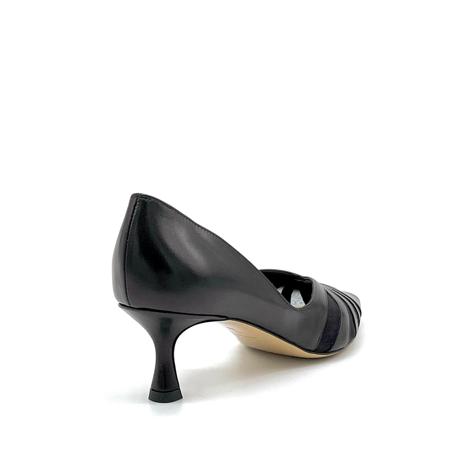 Décolleté in pelle nera e inserti in rete – Cod. 15186