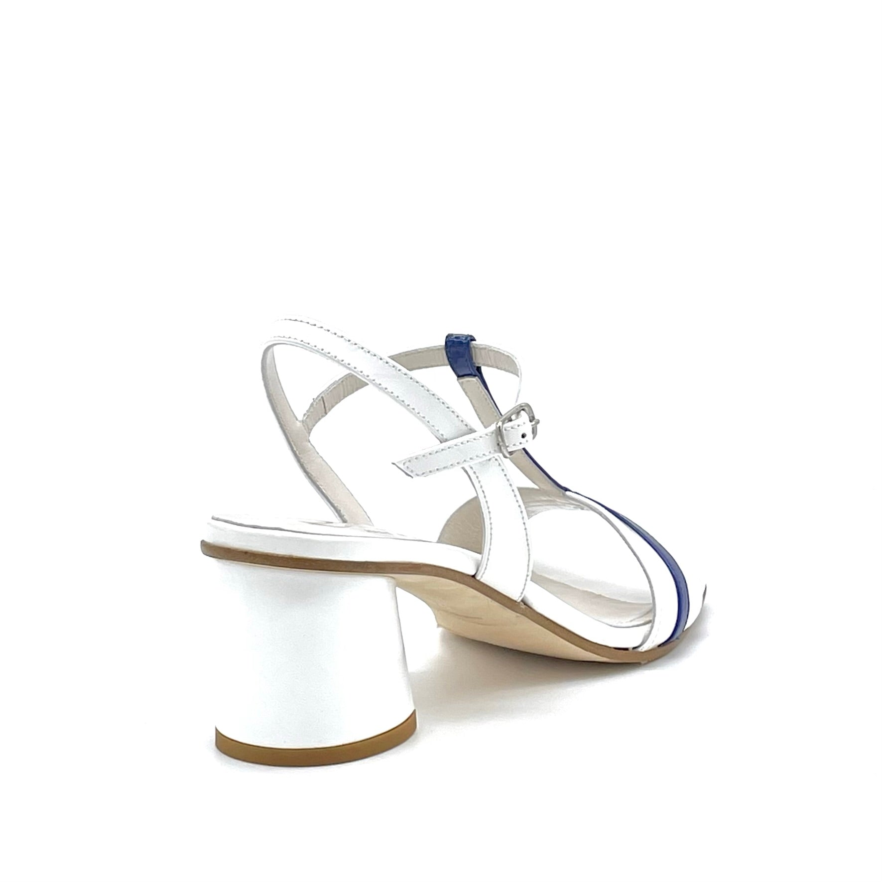 Sandalo in vernice bianca e blu – Cod. 15148-2
