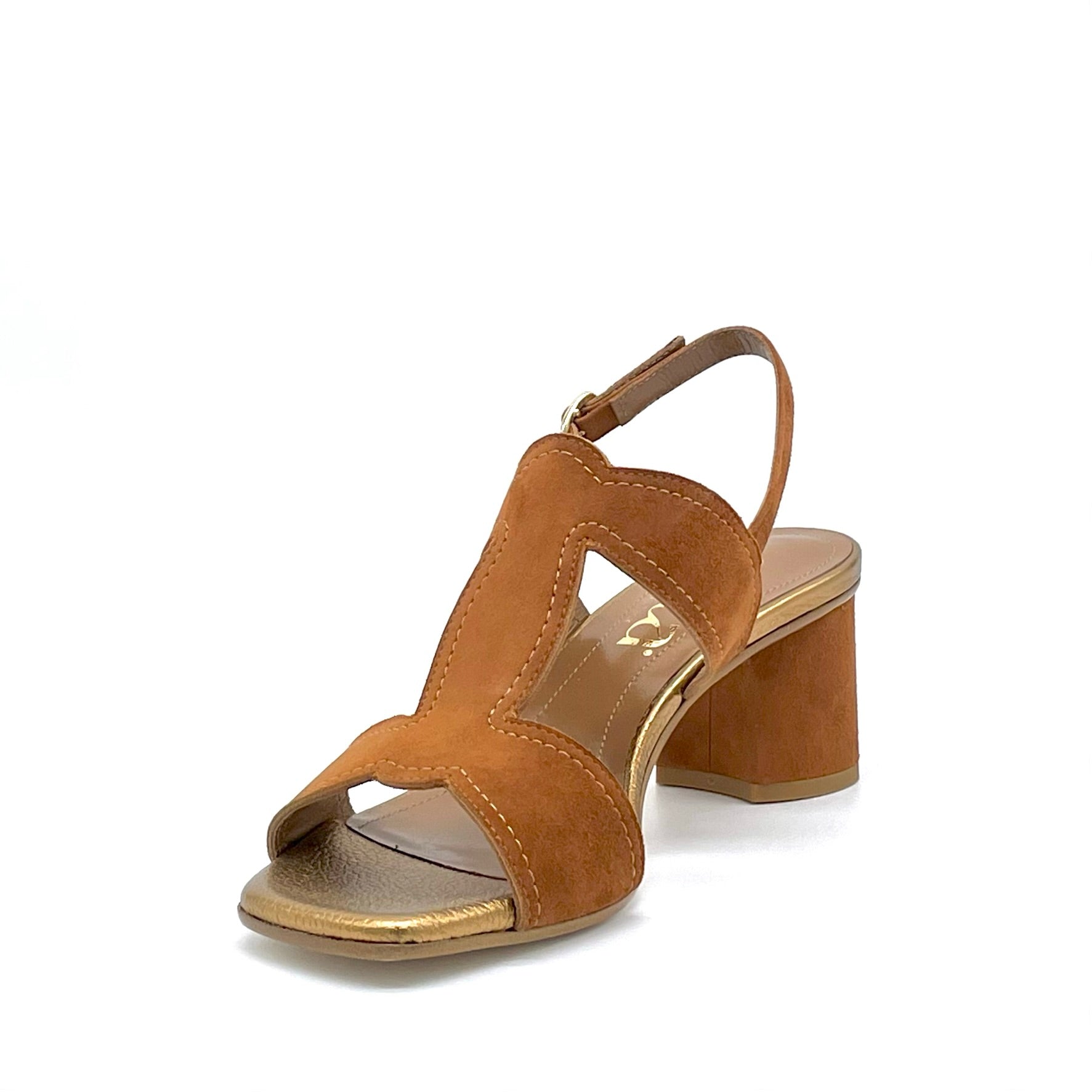 Sandalo in camoscio marrone e pelle laminata oro – Cod. 15161