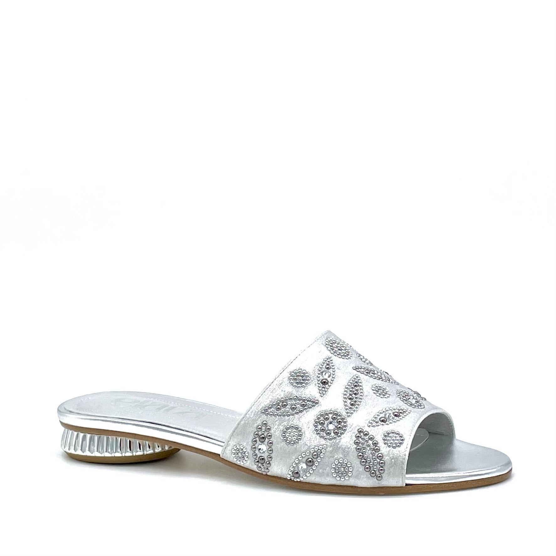 Mule in ciniglia satinata color argento e applicazione di strass argento – Cod. 15180-3