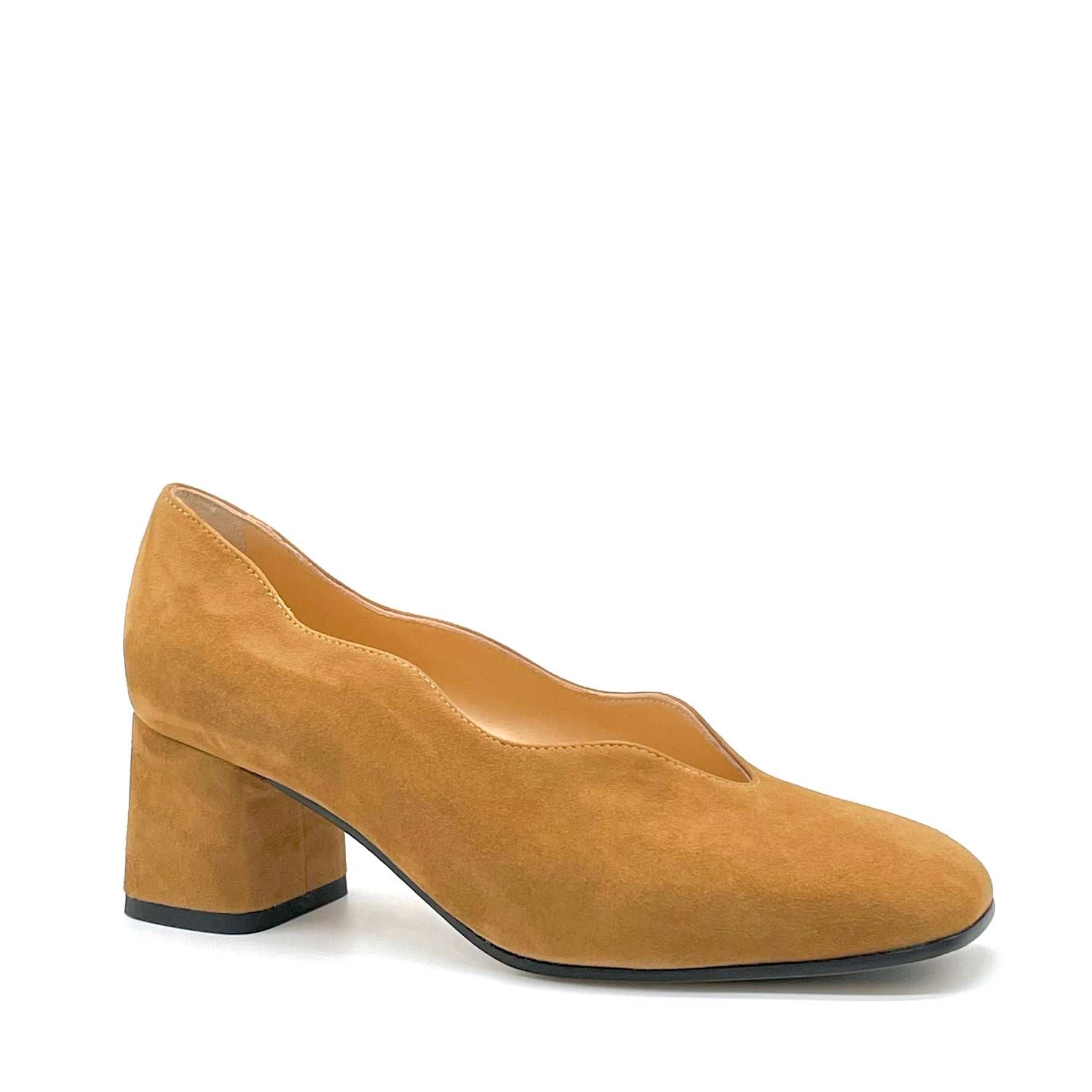 Décolleté in camoscio ambra – Cod. 55520