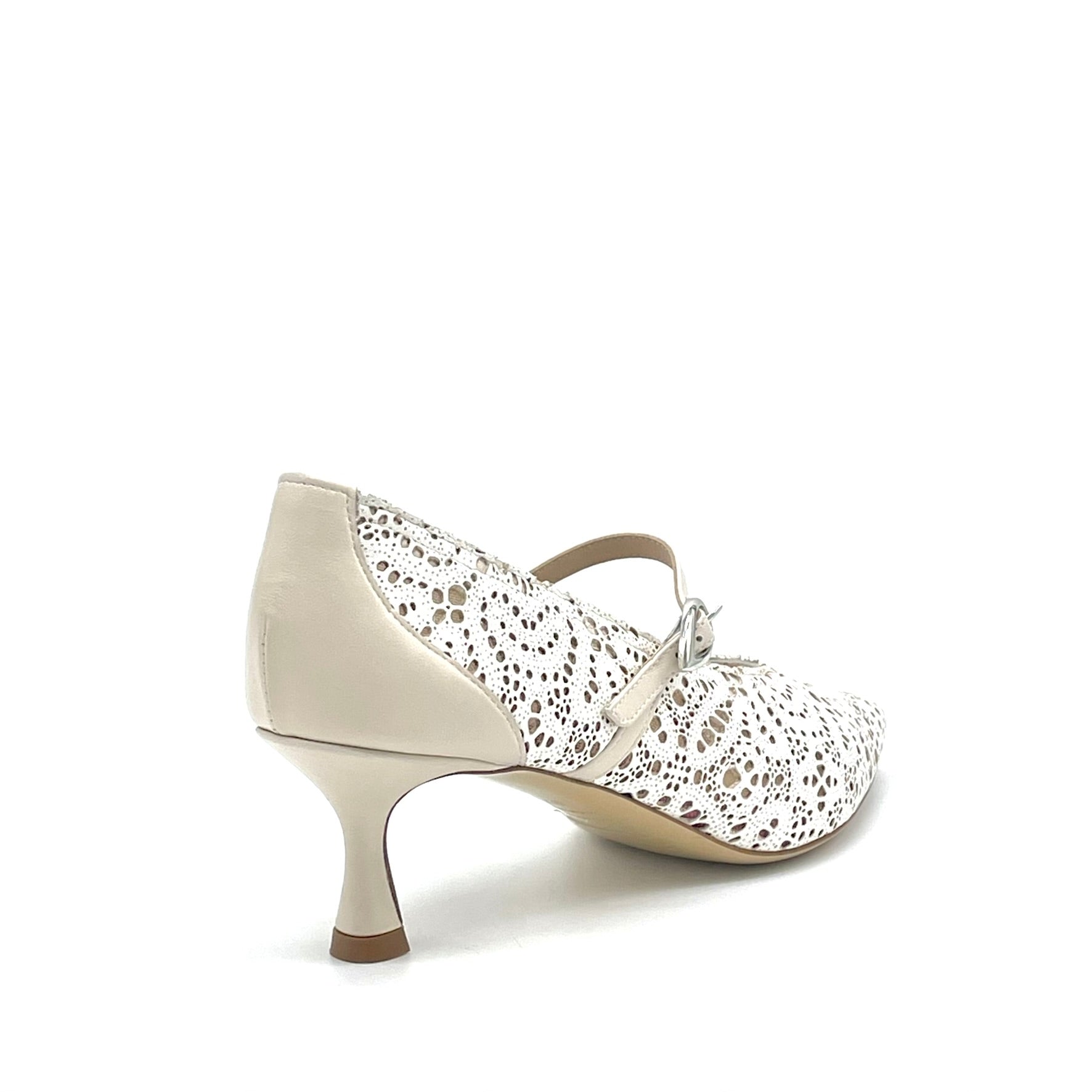 White laser-cut leather pump with mesh and beige leather inserts – Cod.16157