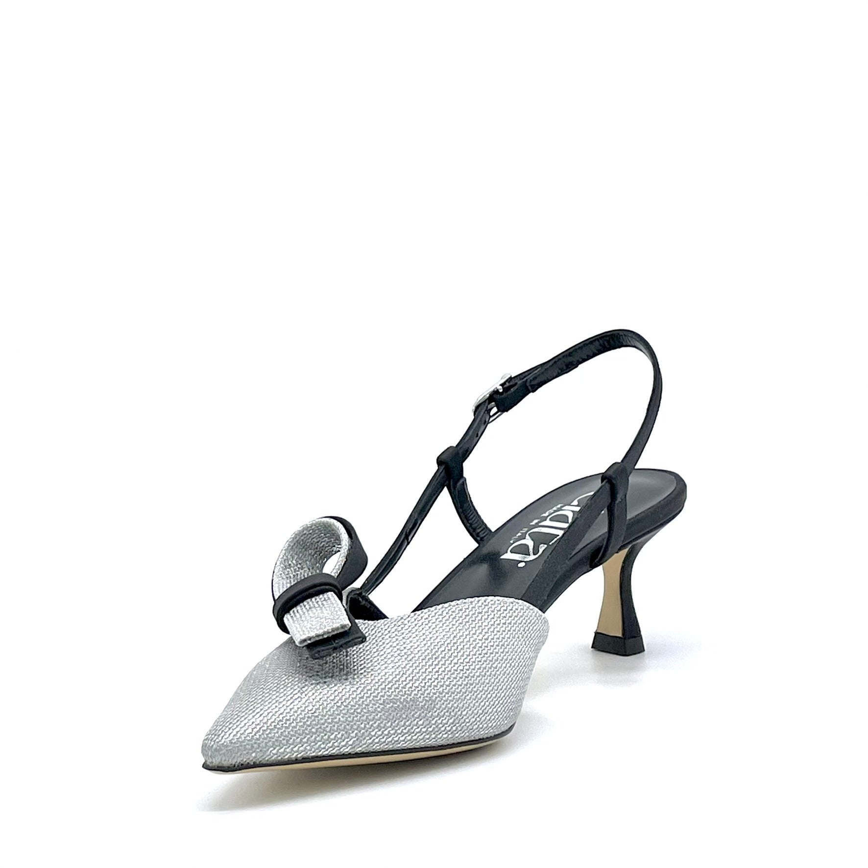 Slingback in raso di seta nero e tessuto laminato argento – Cod.16143