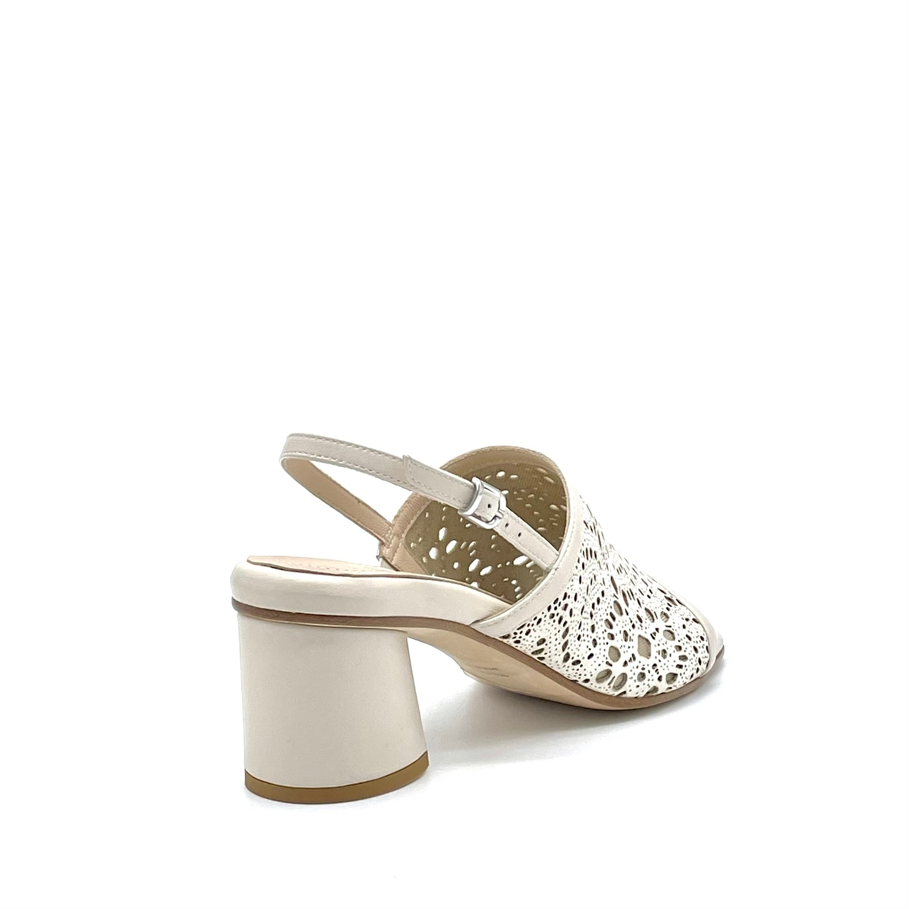 Sandalo in pelle color sabbia e pelle laserata bianca  – Cod. 16138