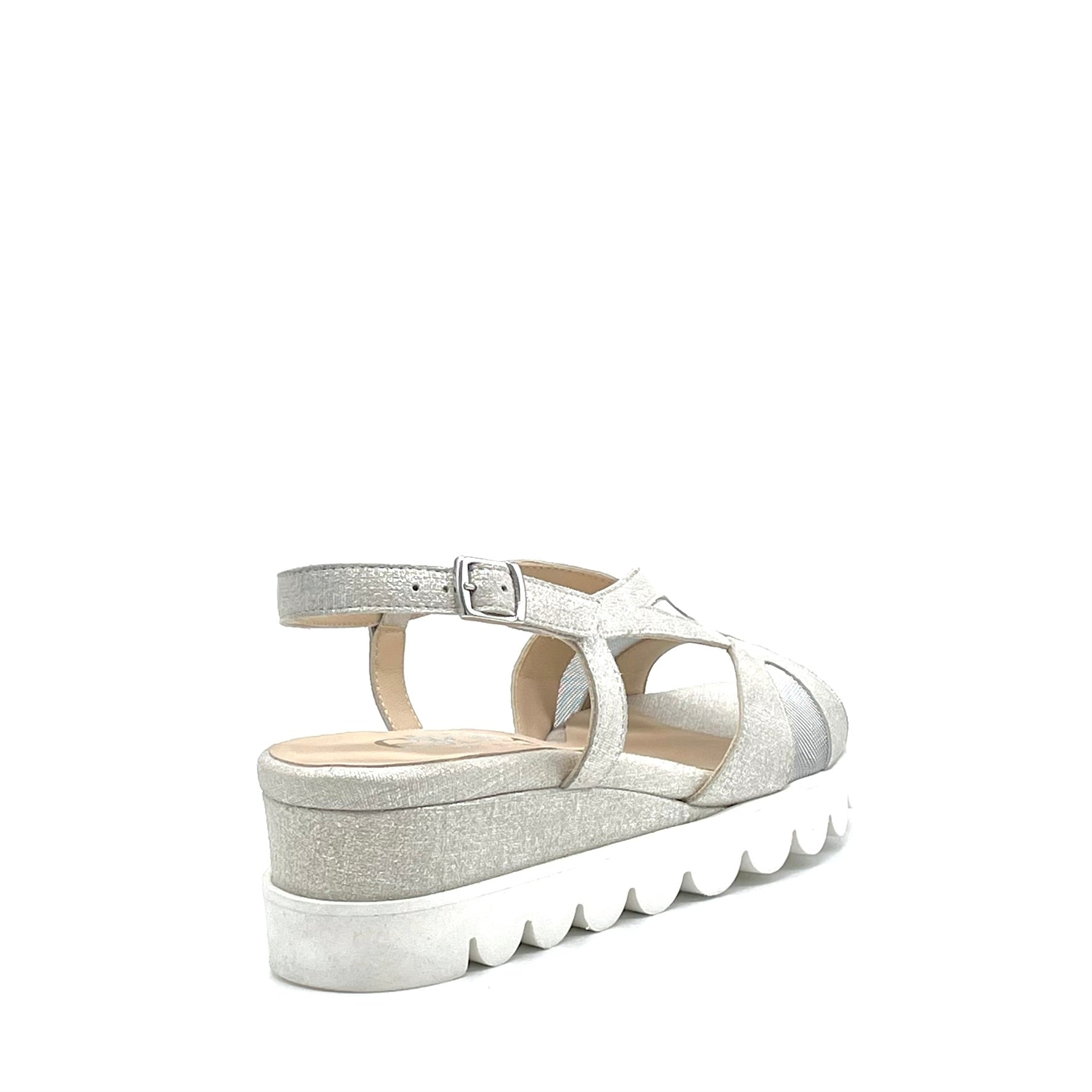 Silver laminated suede sandal with mesh inserts – Cod.26202