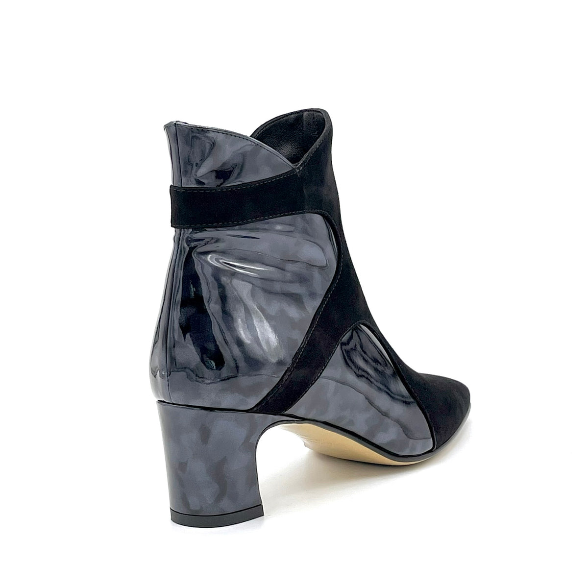 Stivaletto in camoscio blu e vernice effetto tartarugato – Cod. 56540
