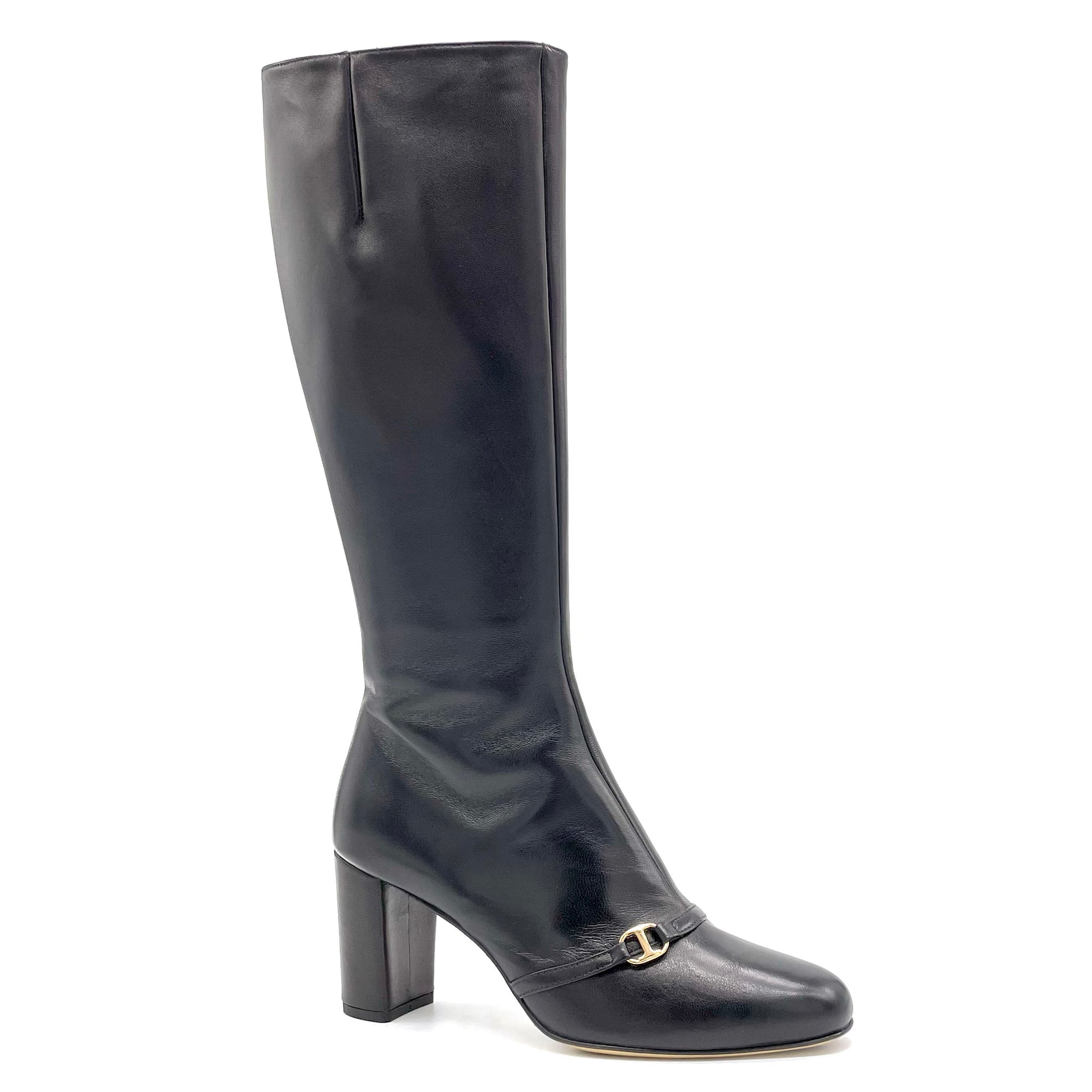 Stivale in pelle nera e accessorio dorato – Cod. 56547