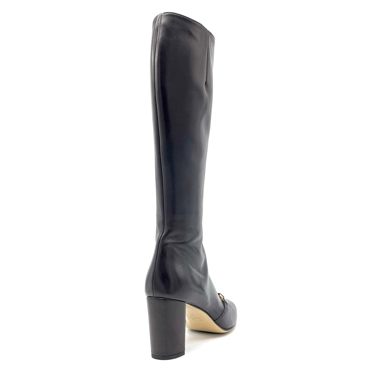 Stivale in pelle nera e accessorio dorato – Cod. 56547