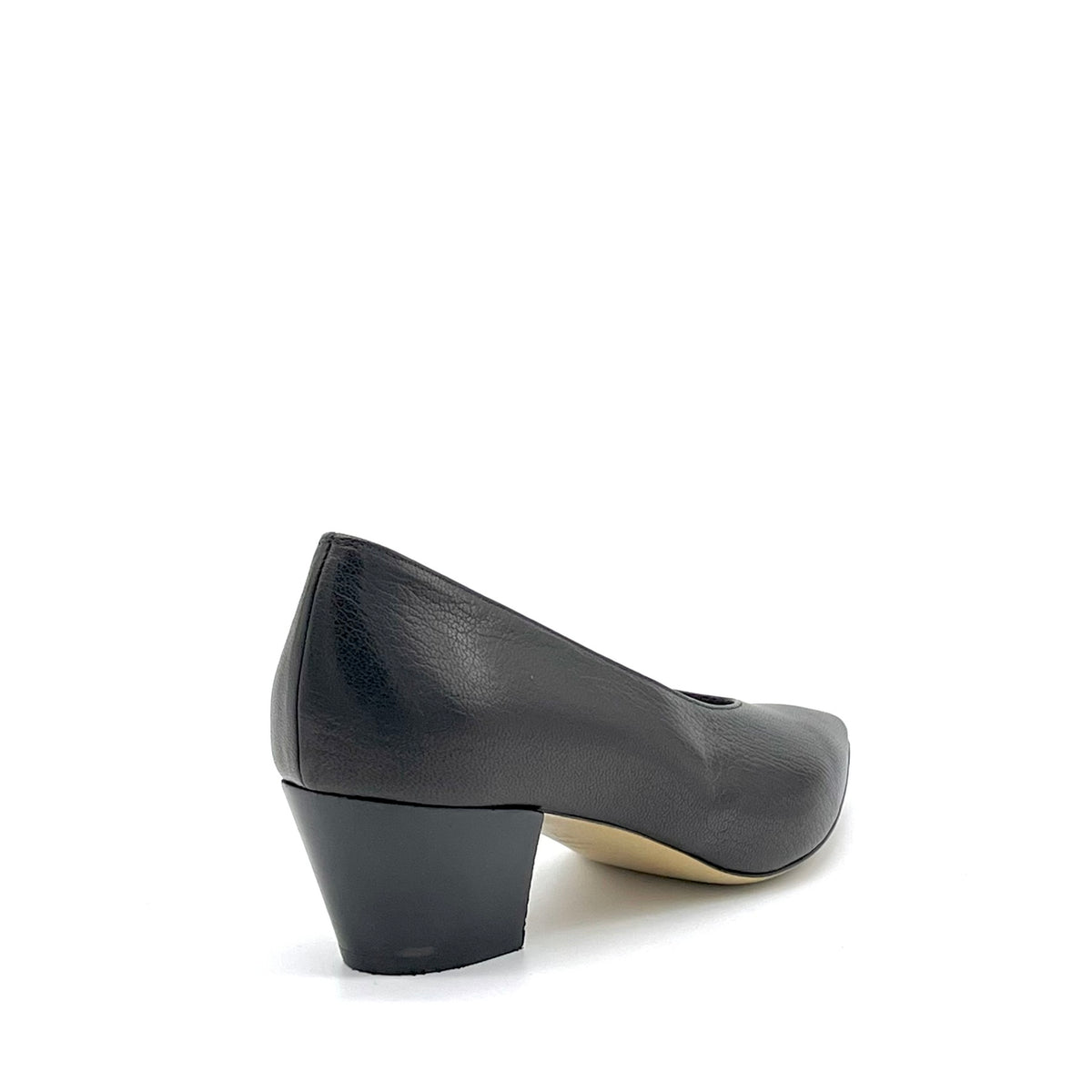 Décolleté in pelle nera – Cod. 56505-1