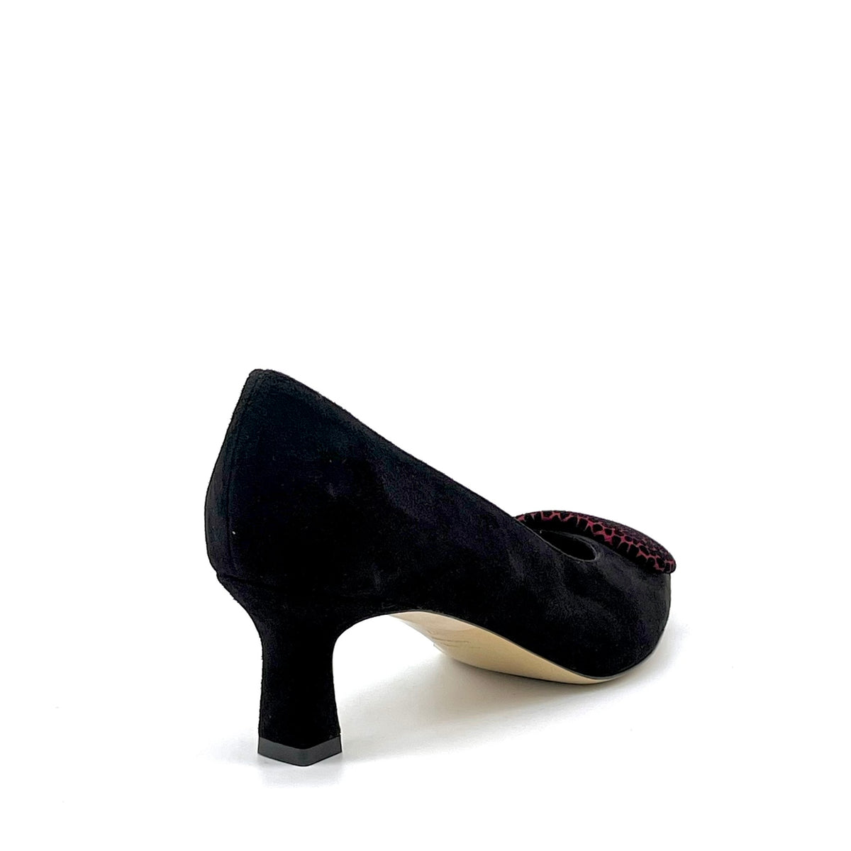 Black suede pump with printed Bordeaux suede accessory – Cod. 56508